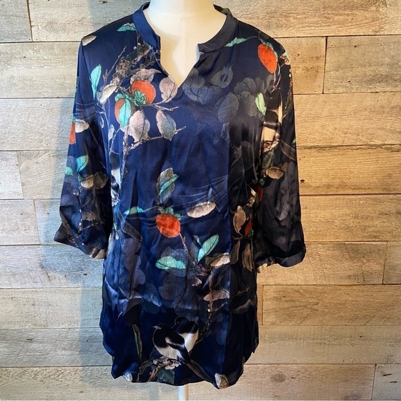 Muge Tops - Muge women’s floral tunic blouse in size  4